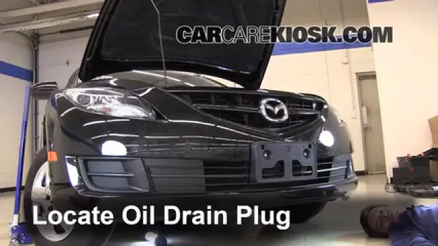 2012 Mazda 6 i 2.5L 4 Cyl. Aceite Cambiar aceite y filtro de aceite